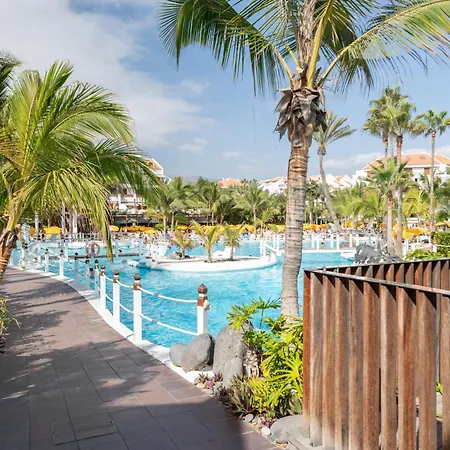 In Parque Santiago Iii Tatil Evi