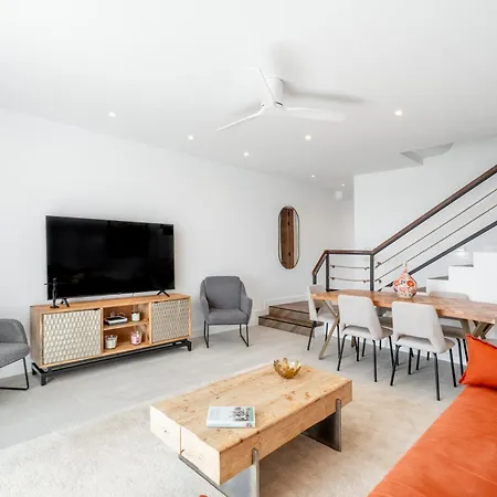 In Parque Santiago Iii * פלאייה דה לאס אמריקס