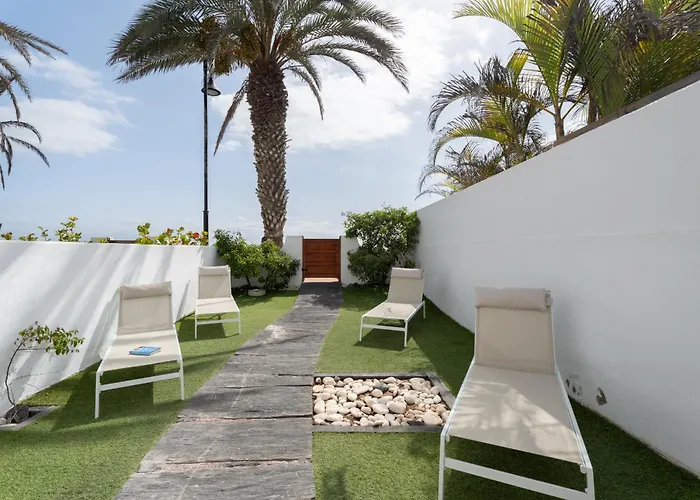 In Parque Santiago Iii * Playa de las Américas