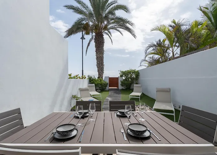 In Parque Santiago Iii * Playa de las Américas