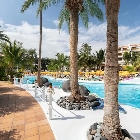 In Parque Santiago Iii * 플라야데라스아메리카스